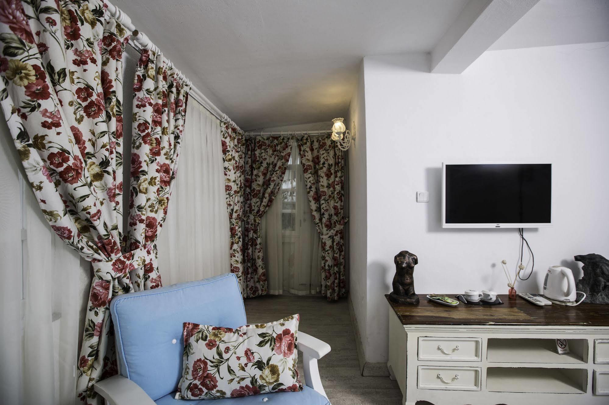 The White Hotel Alacati Exterior foto