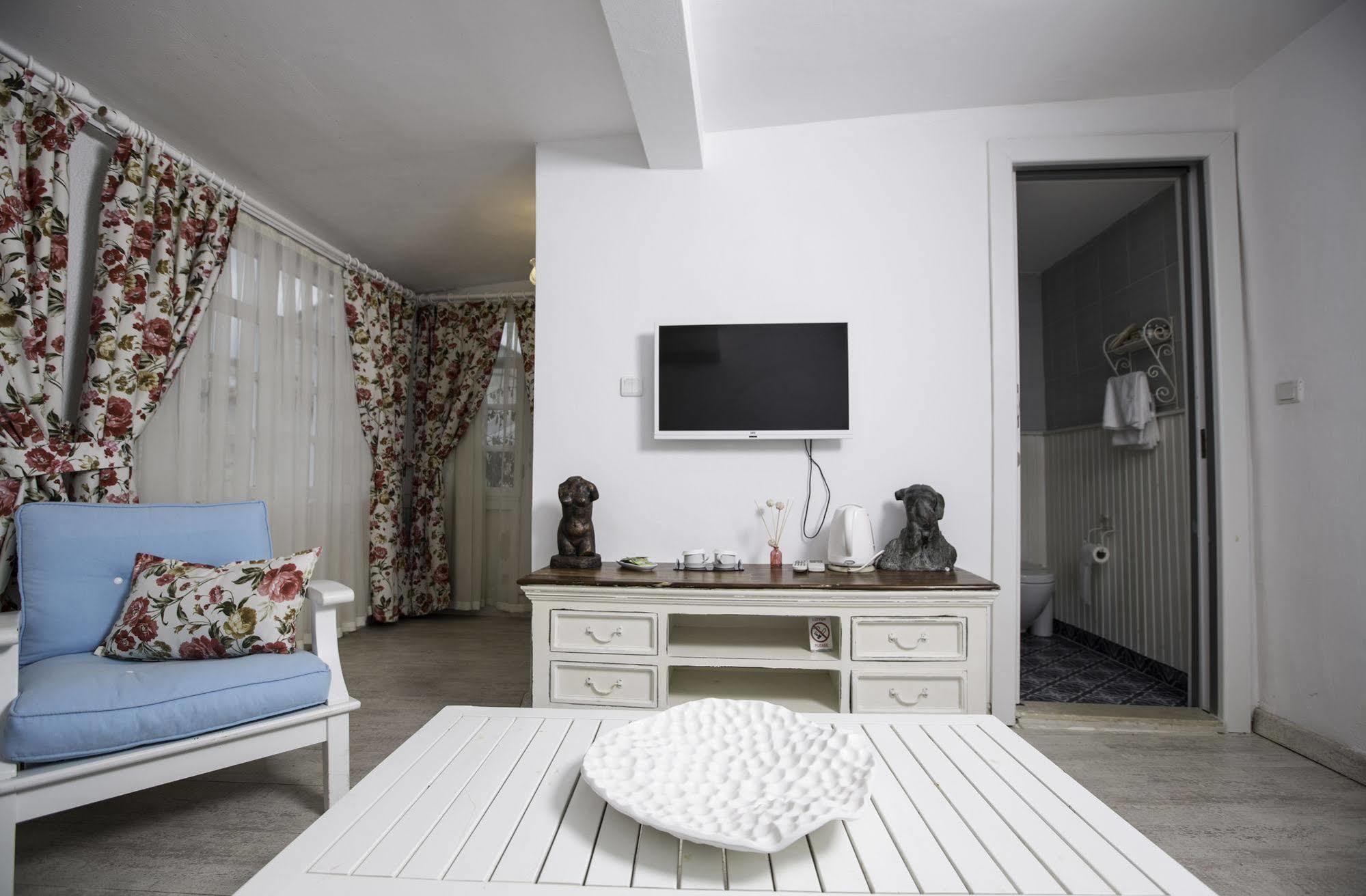 The White Hotel Alacati Exterior foto