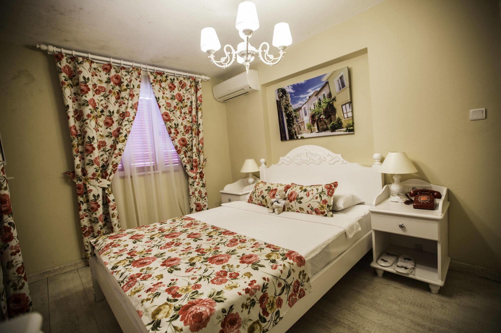 The White Hotel Alacati Exterior foto